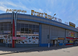 В Волгограде на улице Землячки горела гостиница «ФрантЭль»