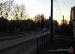 Две "Лада-21154" столкнулись на западе Волгограда: 2 человека в больнице 