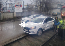 Движение трамваев в Волгограде сократили из-за ДТП: видео