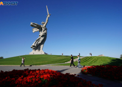 Куда сходить на ноябрьских выходных-2025 в Волгограде: концерты, бальные танцы и футбольный турнир