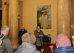 Волгоградские коммунисты в планетарии помянули Иосифа Сталина