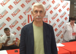Бывшего депутата Госдумы оскорбил сбежавший от него волгоградский автобус