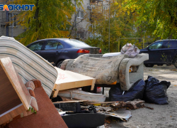 Труп мужчины выбросили на мусорку в Волгограде