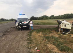 Четыре человека пострадали в ДТП со скорой на трассе под Волгоградом