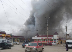 Качинский рынок горит в Волгограде