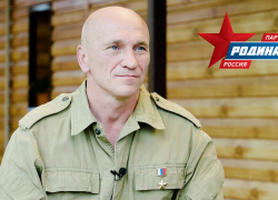 «Ангел русского духа»: Герой России Андрей Богатов впервые рассказал о легендарном подвиге и помощи защитникам Родины