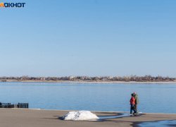 Утро в условиях ракетной опасности провели волгоградцы