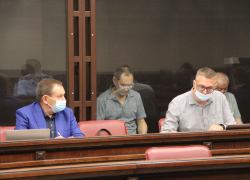 Генерал Михаил Музраев дал показания на суде по делу о теракте