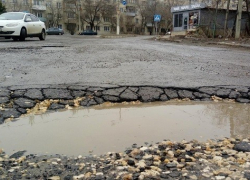 Дороги в Волгограде ремонтируют профессионально и по-новому, - администрация города