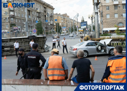 Последствия ДТП с маршруткой №110 в центре Волгограда в объективе фотографа