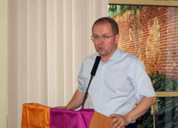 Лидера волгоградских эсеров выдвинули в члены Совета Федерации