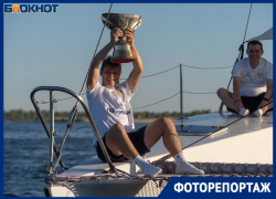 Андрей Аршавин и другие известные футболисты замечены на яхте в Волгограде 