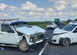 Четверо пострадали в ДТП на трассе в Волгоградской области