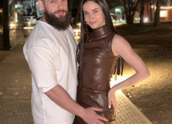 Красивая семейная пара из Волгограда стала VIP-гостями юбилейной премии МУЗ-ТВ