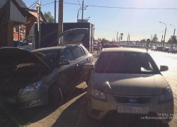 Водитель грузовой «Газели» устроил тройное ДТП под Волгоградом: пострадал 4-летний пассажир 