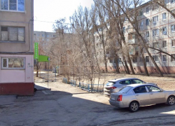 В Волгограде мужчина бросил гранату у магазина