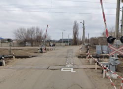 ЖД переезд закроют для автомобилистов на севере Волгограда