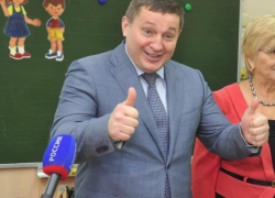 Волгоградцы признали деятельность губернатора Бочарова неудовлетворительной