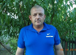 40-летний мужчина на служебном авто пропал в Волгоградской области 
