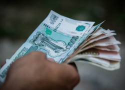 На содержание волгоградских чиновников и депутатов спущено 3,3 млрд рублей 