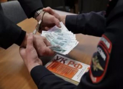 Начальник отдела «Волгоградэнерго» был готов не заметить нарушения бизнесмена за "премию"