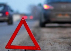 Авария автобуса «Питеравто» и легковушки остановила троллейбусы в центре Волгограда
