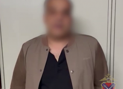 Волгоградцу проткнули лицо ножом в битве за женщину