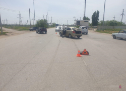 24-летний водитель погиб после страшной аварии в центре Волгограда: 20-летняя девушка чудом выжила