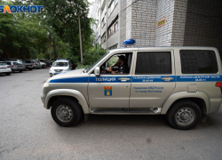 LADA протаранила полицейский «УАЗ» в Волгограде