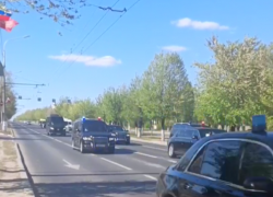 Кортеж Путина из 20 машин с Aurus сняли на видео в Волгограде 