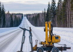МЧС доставали из грузовиков погибшего и пострадавшего на трассе под Волгоградом 