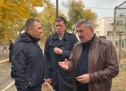 Совещание провели после повреждения МКД при падении осколков беспилотников на юге Волгограда 
