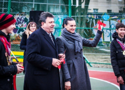 В Волгограде открыли шестую спортплощадку по проекту Елены Исинбаевой 