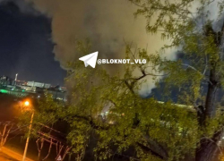 Пожар у автовокзала в Волгограде попал на видео 