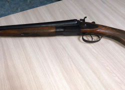 Обрез, нож и патроны перевозил пассажир волгоградского такси 