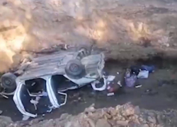 Полет иномарки в строительную канаву убил пассажира иномарки на волгоградской трассе