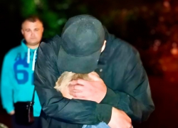 «Был напуган и сидел в подъезде»: волгоградские волонтеры рассказали, как искали 9-летнего мальчика в бурю 