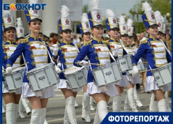 Самые яркие кадры парада Победы в Волгограде попали в объектив фотографа