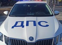 Невезучую волгоградку сбила иномарка на обочине