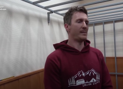 Напал на росгвардейца и дал пинка ОМОНовцу: волгоградца не выпустили на свободу по «московскому делу»