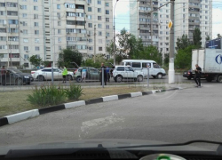 Автомобили собрались в массовом ДТП на севере Волгограда