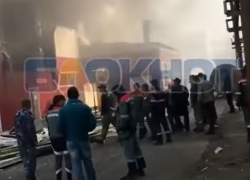 Появились кадры с места взрыва на заводе на юге Волгограда 