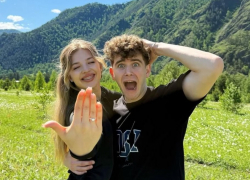 Блогерша Анна Покров срочно едет в волгоградский роддом