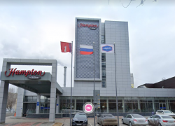 В элитном отеле Волгограда на глазах очевидцев умер мужчина