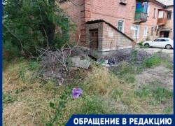 Дом на грани катастрофы подал сигнал бедствия на юге Волгограда