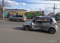 Пенсионерка пострадала в ДТП Matiz и Volkswagen в центре Волгограда