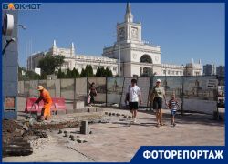 Волгоградцы проклинают новую парковку в трех переходах от ж/д вокзала