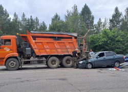 В Волгоградской области 23-летний водитель переехал насмерть дорожного рабочего