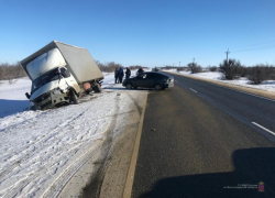 Жители Челябинска устроили ДТП с двумя пострадавшими в Волгоградской области 