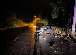 Доставали из опрокинутой машины: 8 детей пострадали в ДТП в Волгоградской области